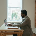 Freelance en informatique : quel statut pour se lancer